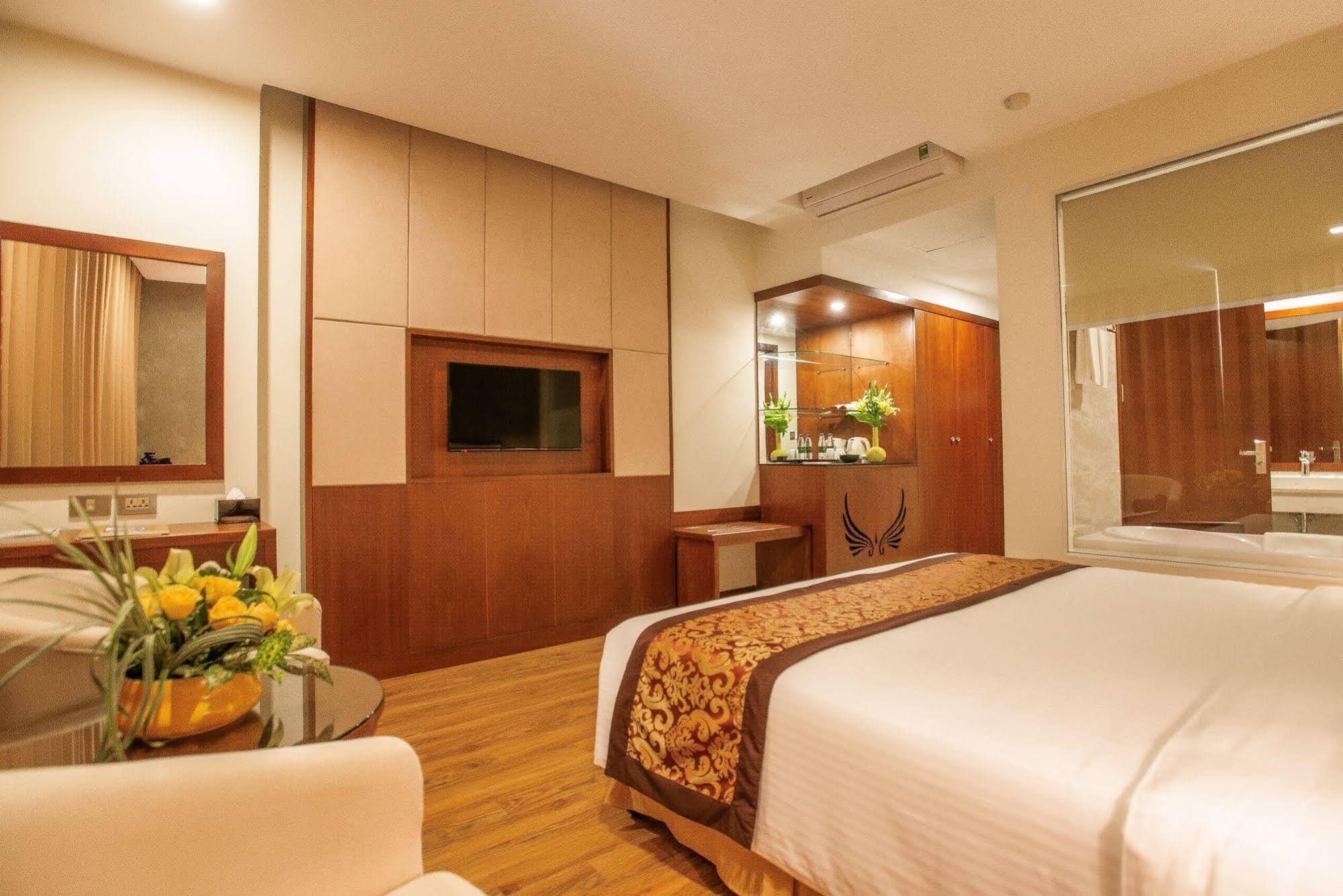 Muong Thanh Luxury Can Tho Hotel Exterior foto